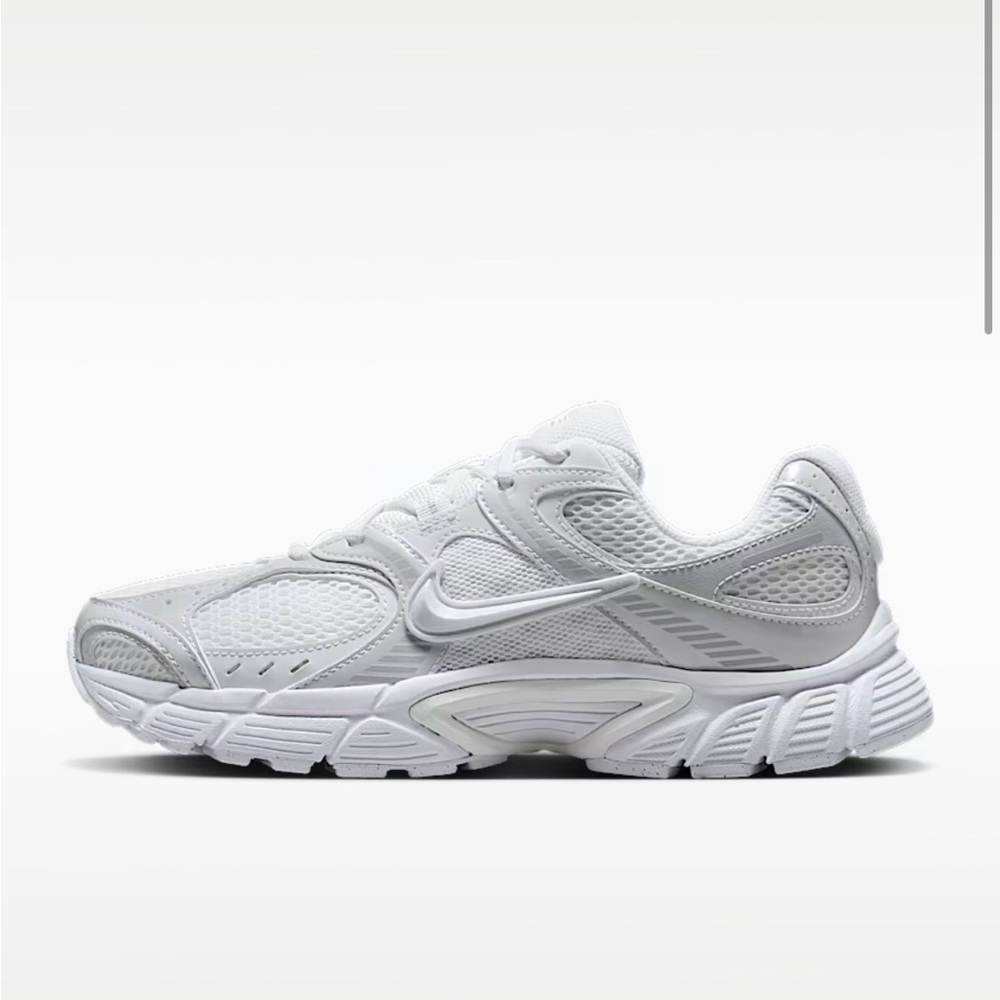 Women’s Nike V5 RNR